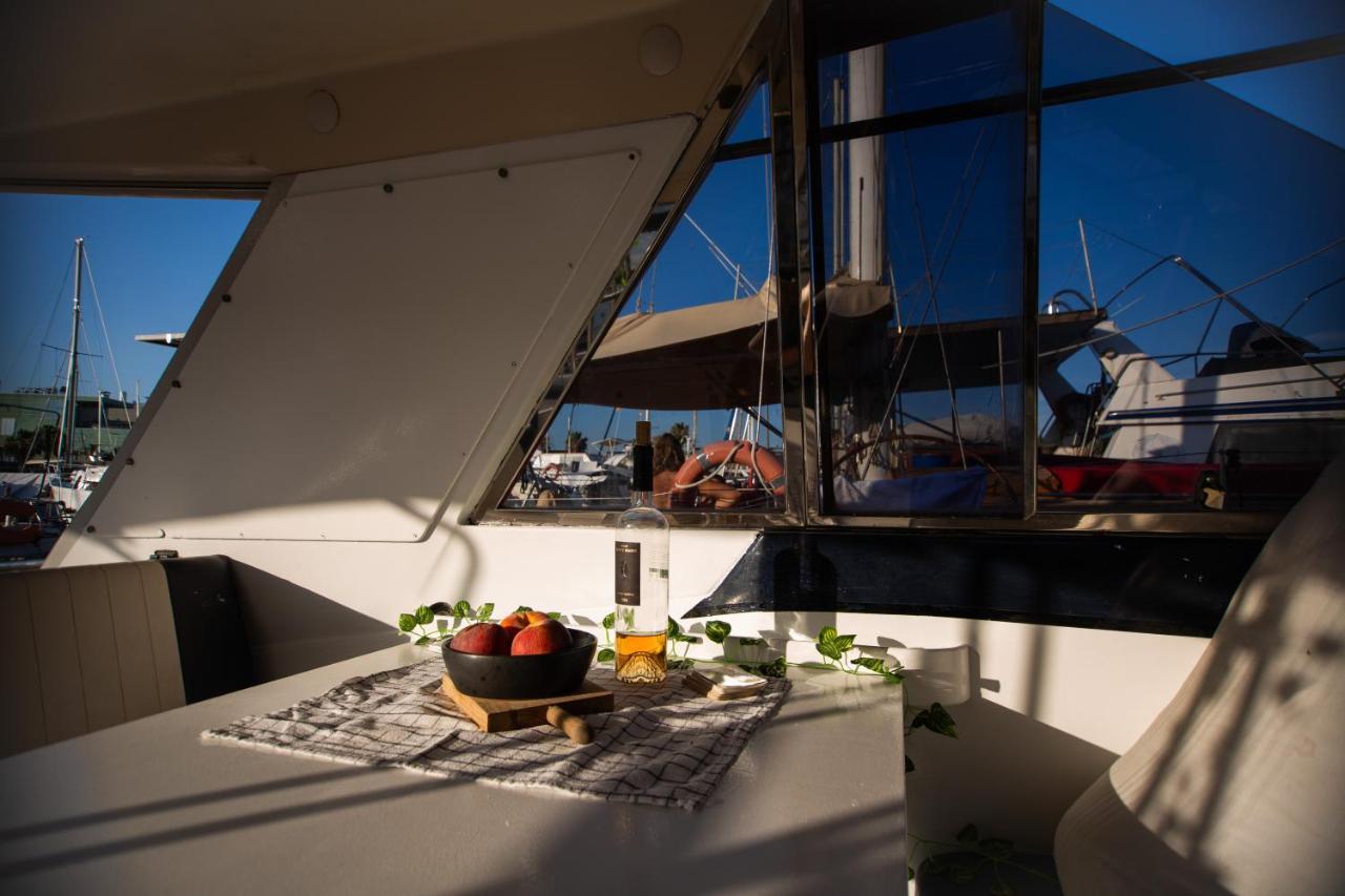 Hotel Magno II Boat San Adrián de Besós Zewnętrze zdjęcie